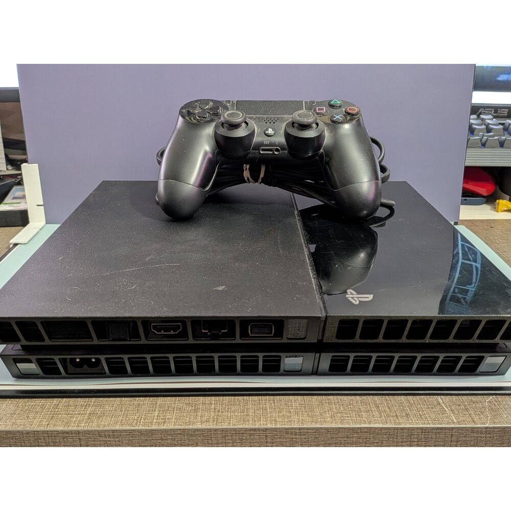 Sony PlayStation 4 - Tested & Working w/ DualShock 4 Controller